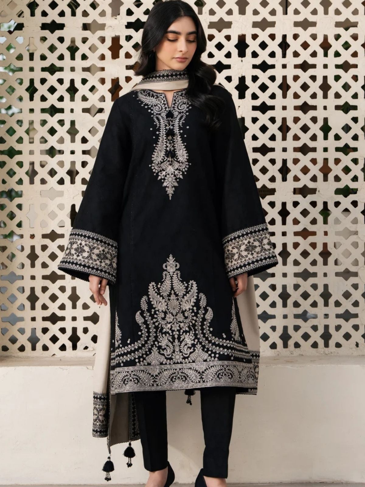 Dhanak 3pc usntitched winter collection embroidered suit