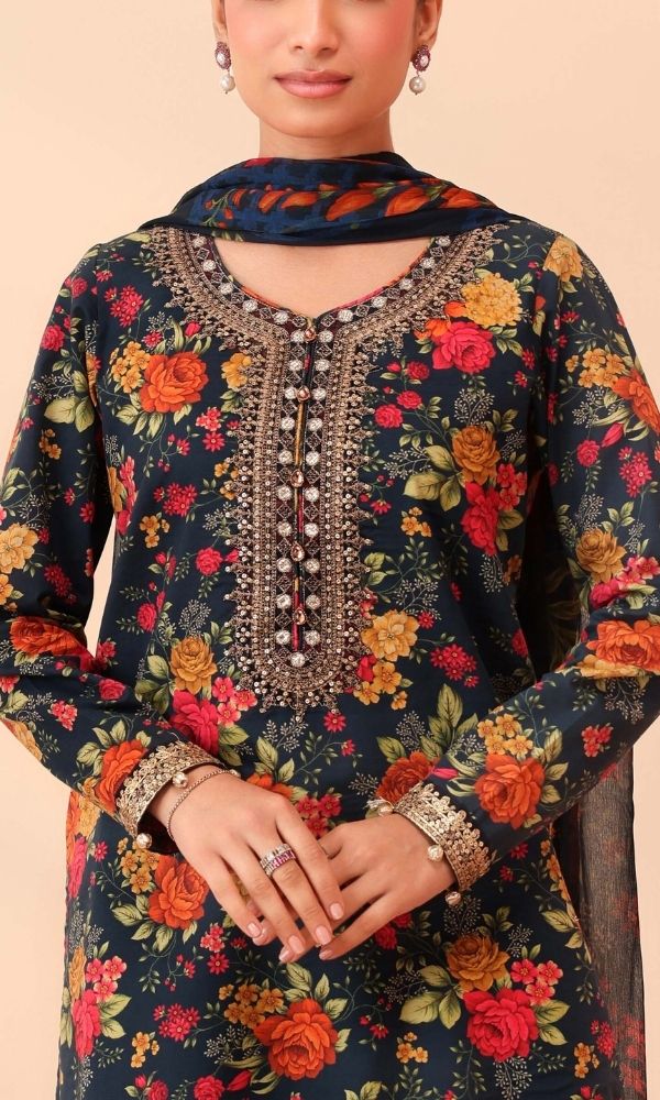 Khaddar 3pc unstitched digital printed suit with parched