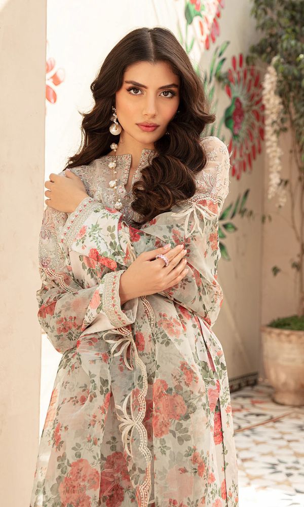 Khaddar 3pc unstitched digital printed suit with patches