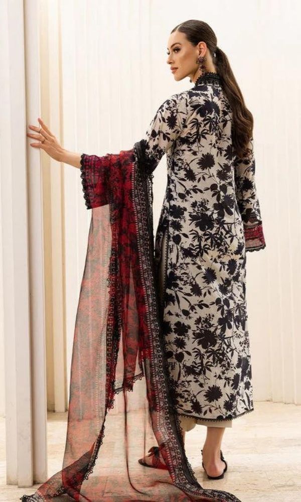 Khaddar 3pc unstitched digital printed suit with patches