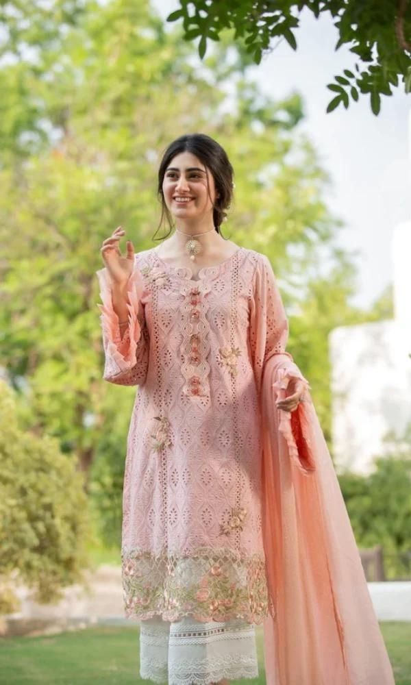 Lawn 3pc unstitched heavy embroidered suit