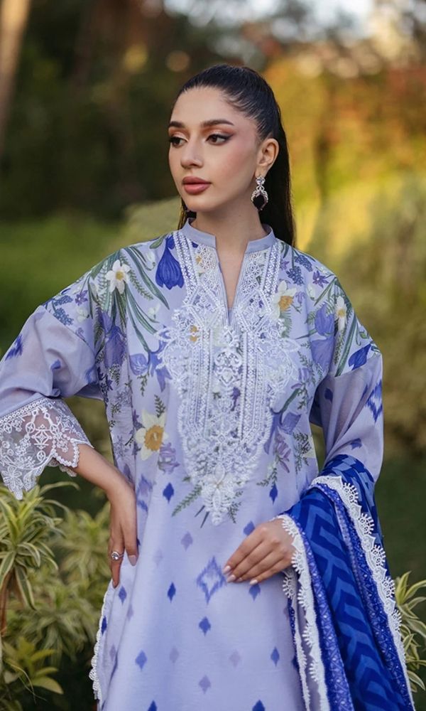 Lawn 3pc unstitched digital printed embroidered suit with embroidered patches