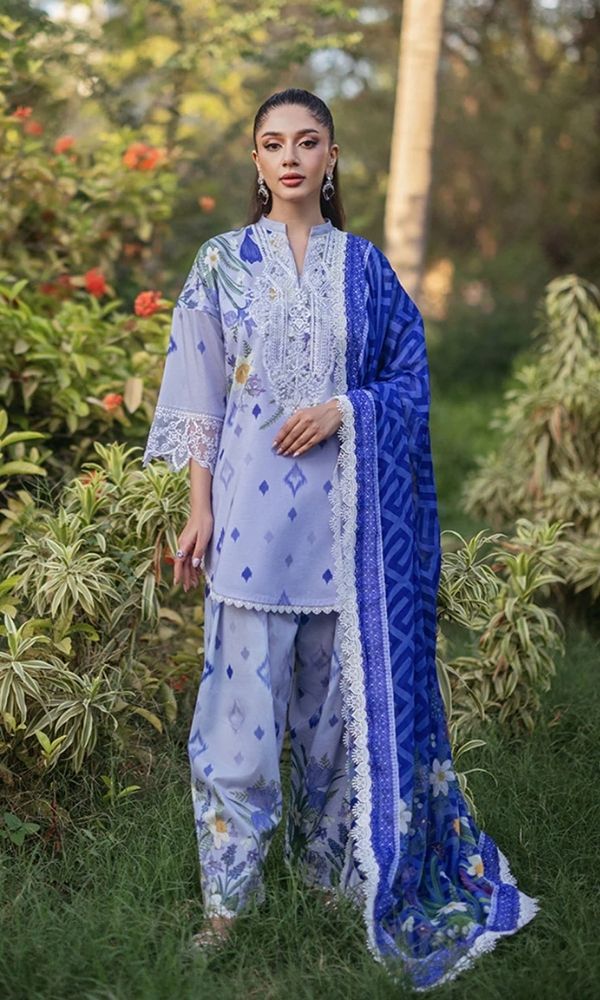 Lawn 3pc unstitched digital printed embroidered suit with embroidered patches