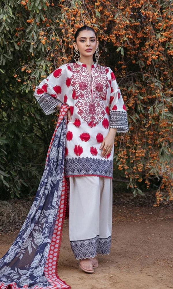 Lawn 3pc unstitched digital printed embroidered suit with embroidered patches