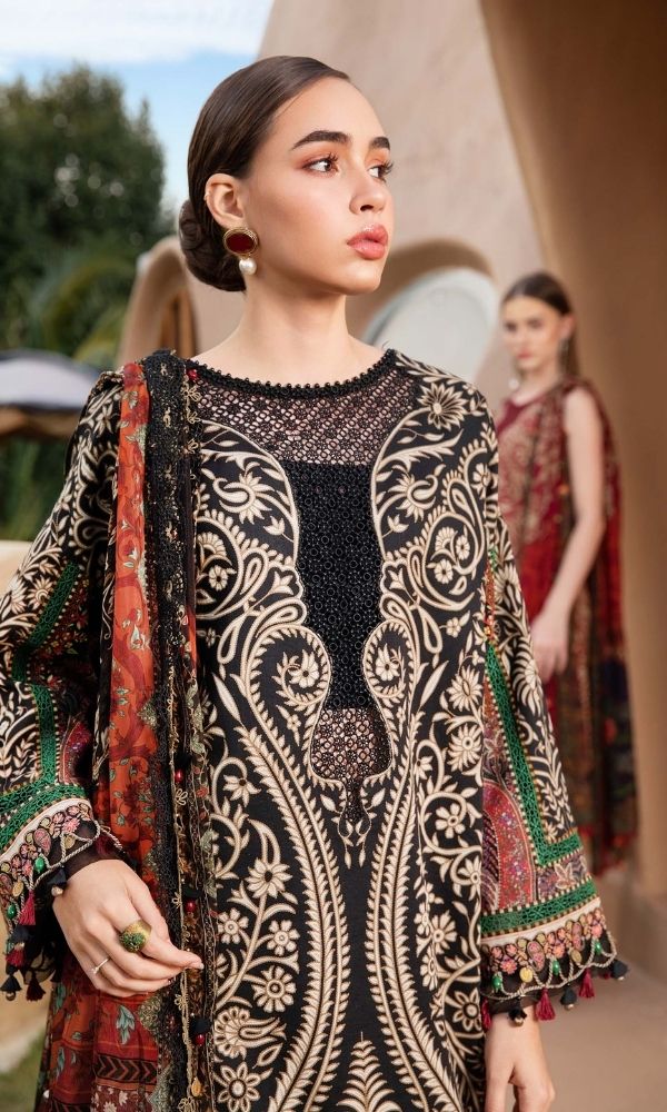 Lawn 3pc unstitched luxury digital printed suit woth patches