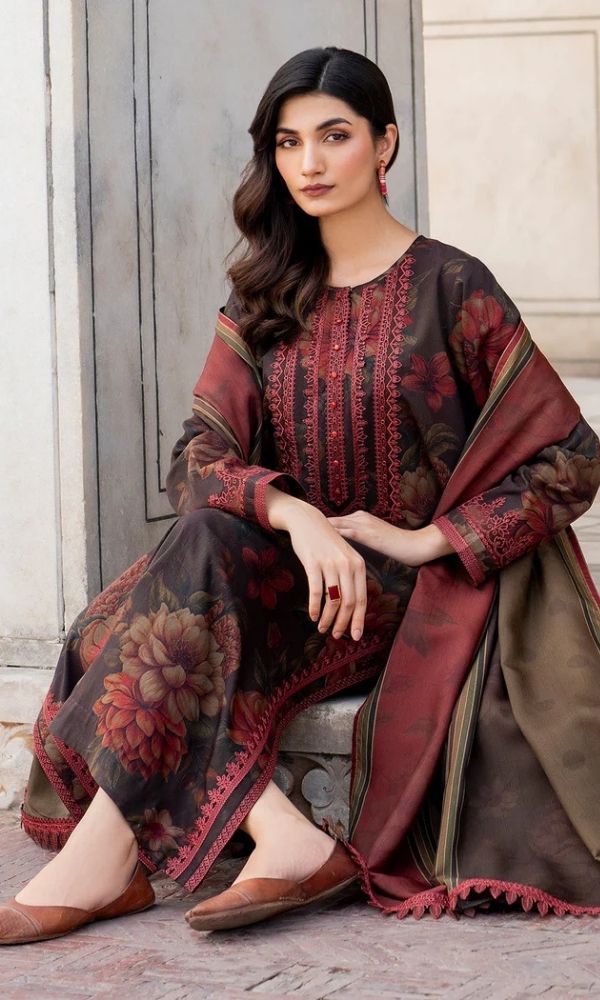 Khaddar 3pc unstitched digital printed suit