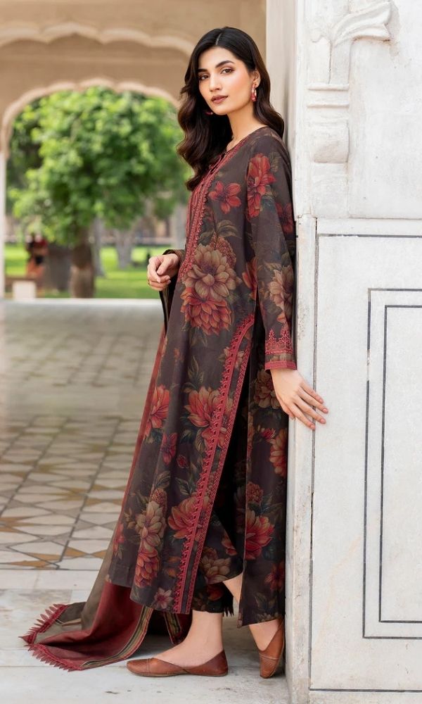 Khaddar 3pc unstitched digital printed suit