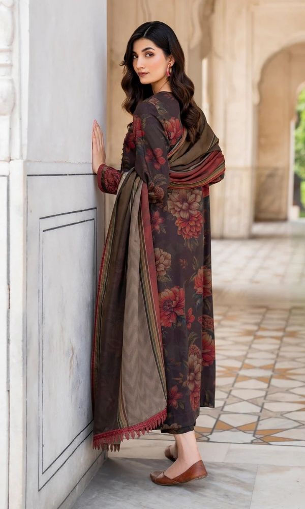 Khaddar 3pc unstitched digital printed suit