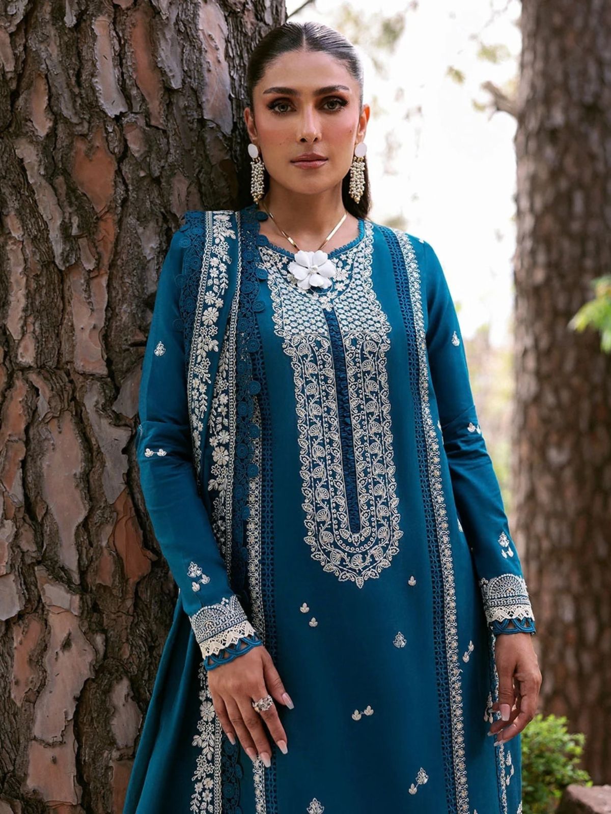 Dhanak 3pc unstitched winter collection embroidered suit