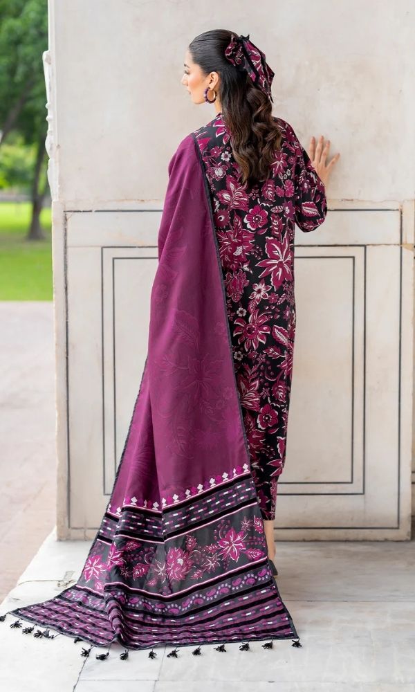 Khaddar 3pc unstitched digital printed suit