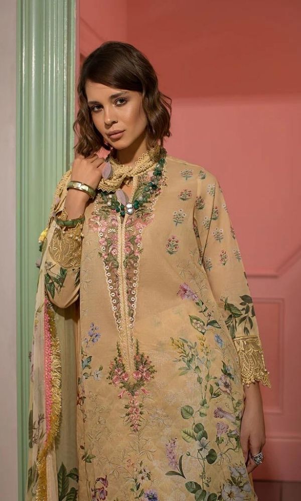Lawn 3pc digital printed suit with patched and silk dupatta