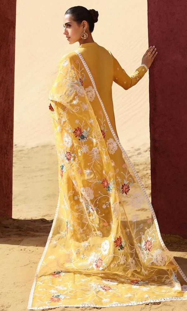 Lawn 3pc unstitched heavy embroidered suit