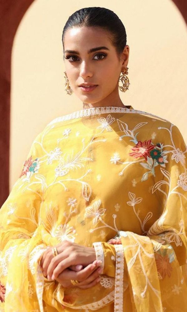 Lawn 3pc unstitched heavy embroidered suit