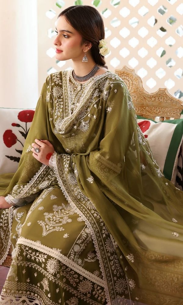 Lawn 3pc unstitched summer collection embroidered suit