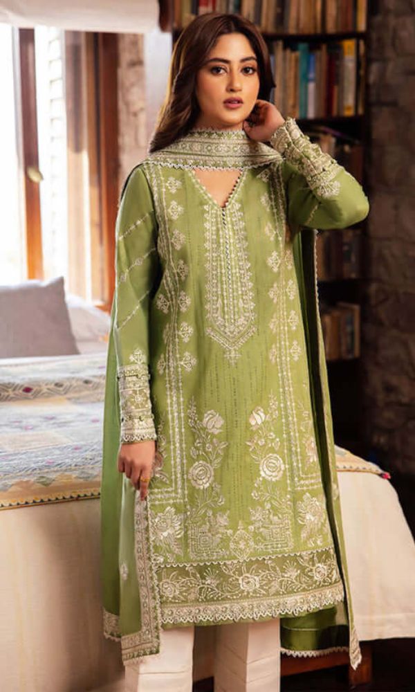 Lawn 3pc unstitched heavy embroidered suit with sequence embroidered dupatta and patches