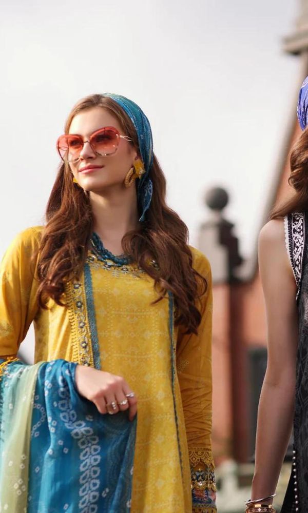Lawn 3pc heavy embroidered and digital printed suit