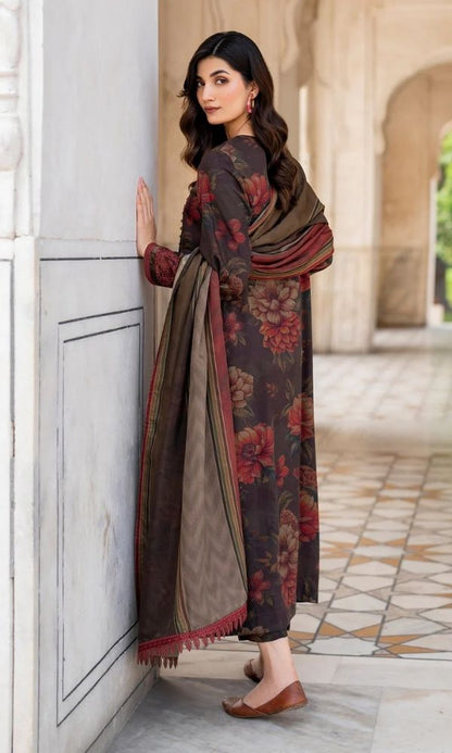Khaddar 3pc unstitched digital printed suit