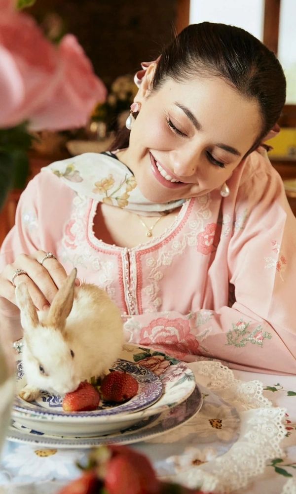 Lawn 3pc usntitched summer embroiered collection