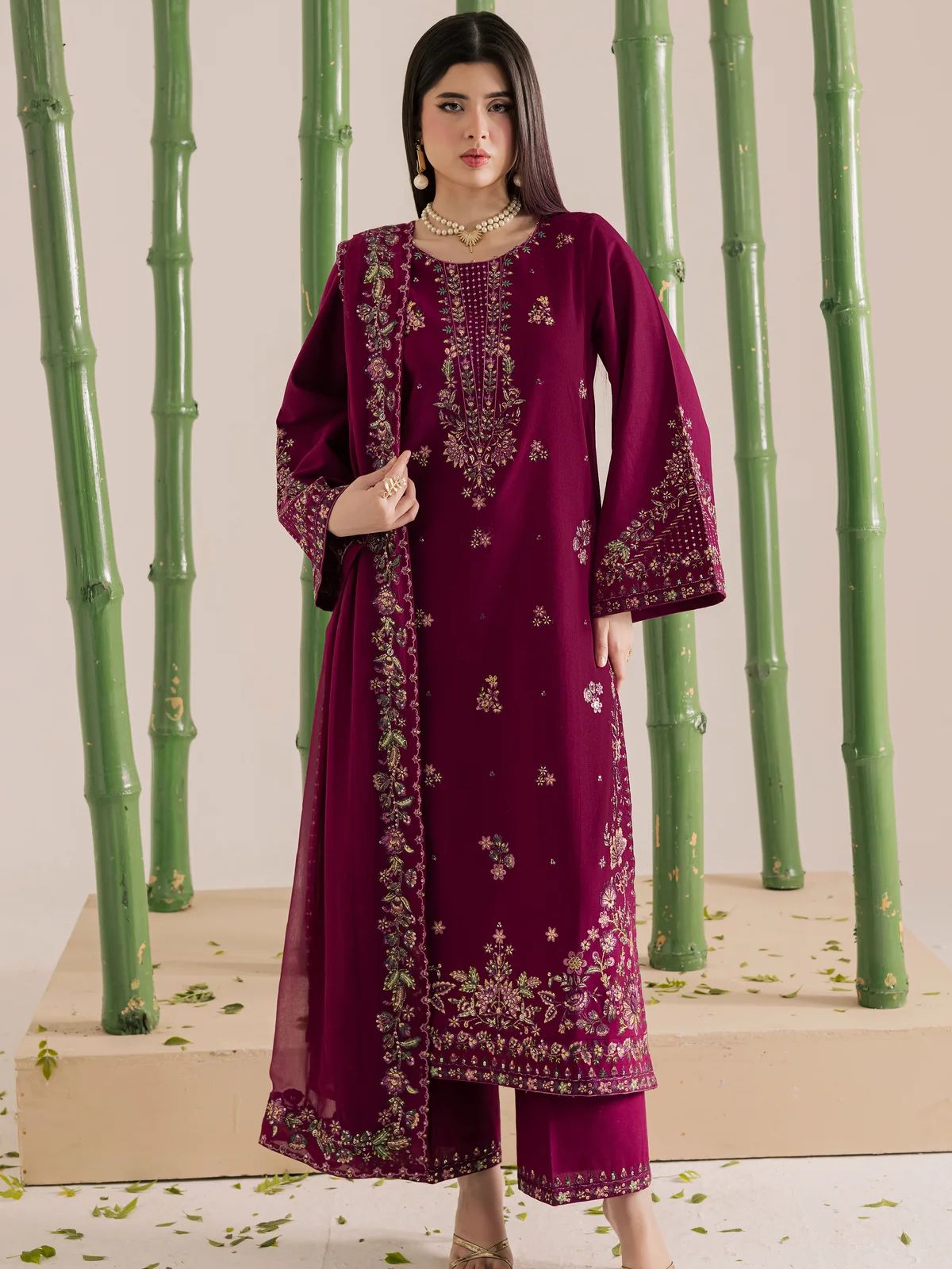 Lawn 3pc unstitched embroiered summer collection suit