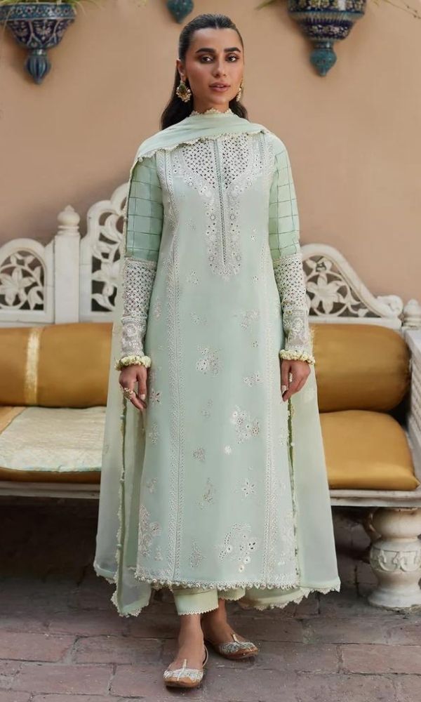 Lawn 3pc heavy embroidered suit with embroidered dupatta
