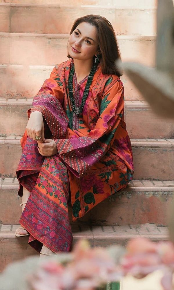 khaadi studio Lawn 2pc unstitched summer collection digital printed suit hania amir