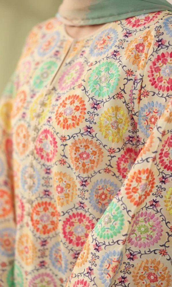 khaadi studio Lawn 3pc usntitched digital printed suit printed summer