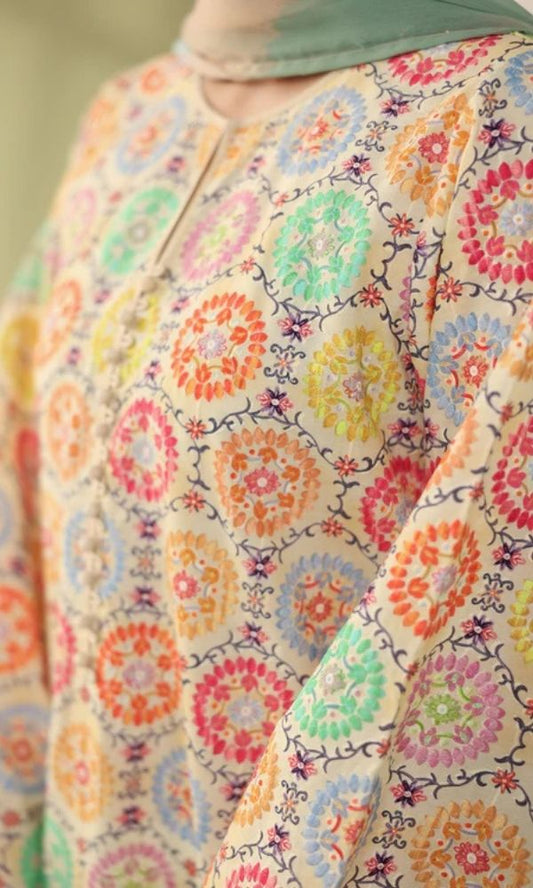 khaadi studio Lawn 3pc usntitched digital printed suit printed summer