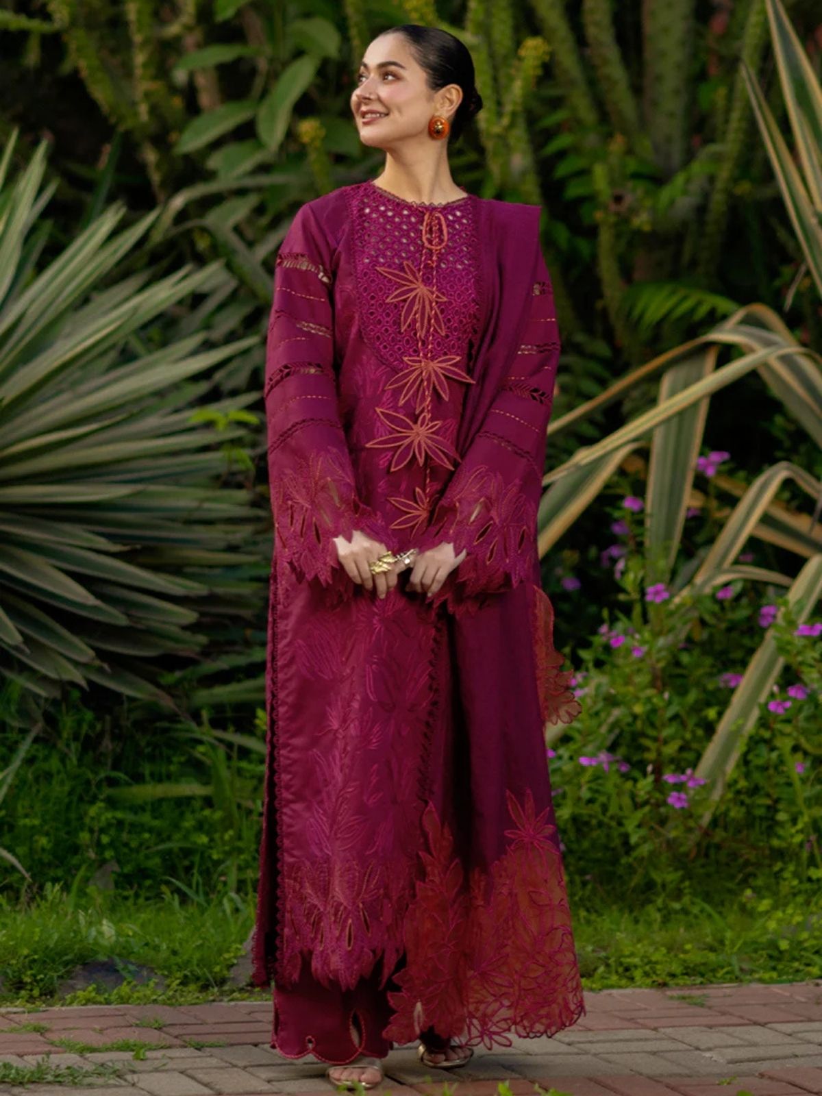 Lawn 3pc unstiched summer collection fully embroidered chiken kari suit