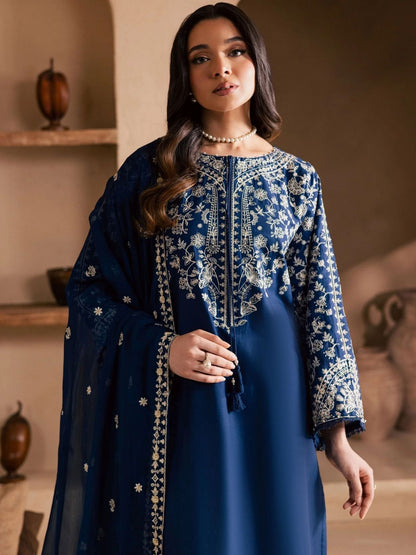 Lawn 3pc usntuiched summer collection embroidered suit