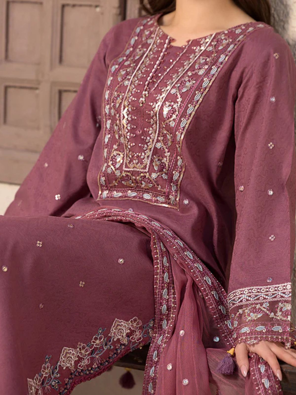 Lawn 3pc unstitched embroiered summer collection article