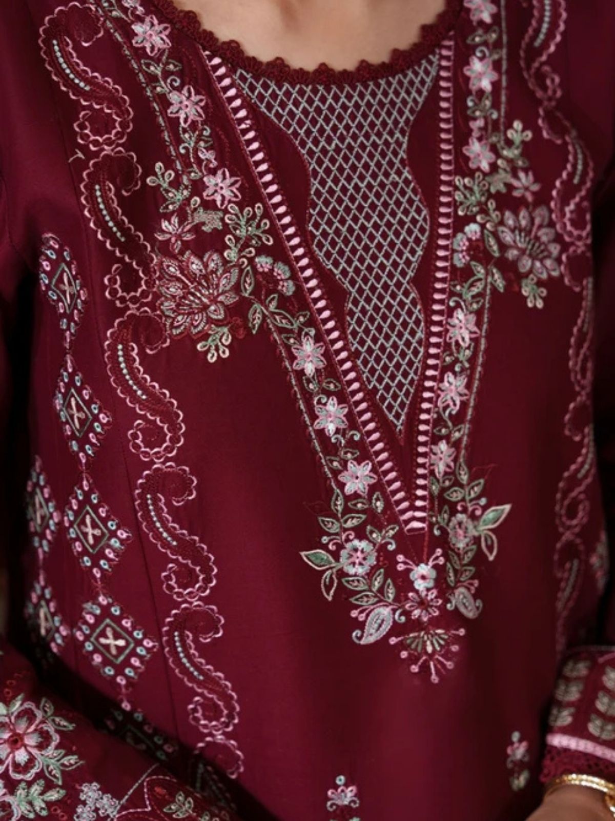 Dhanak 3pc unstitched embroiered winter collection suit