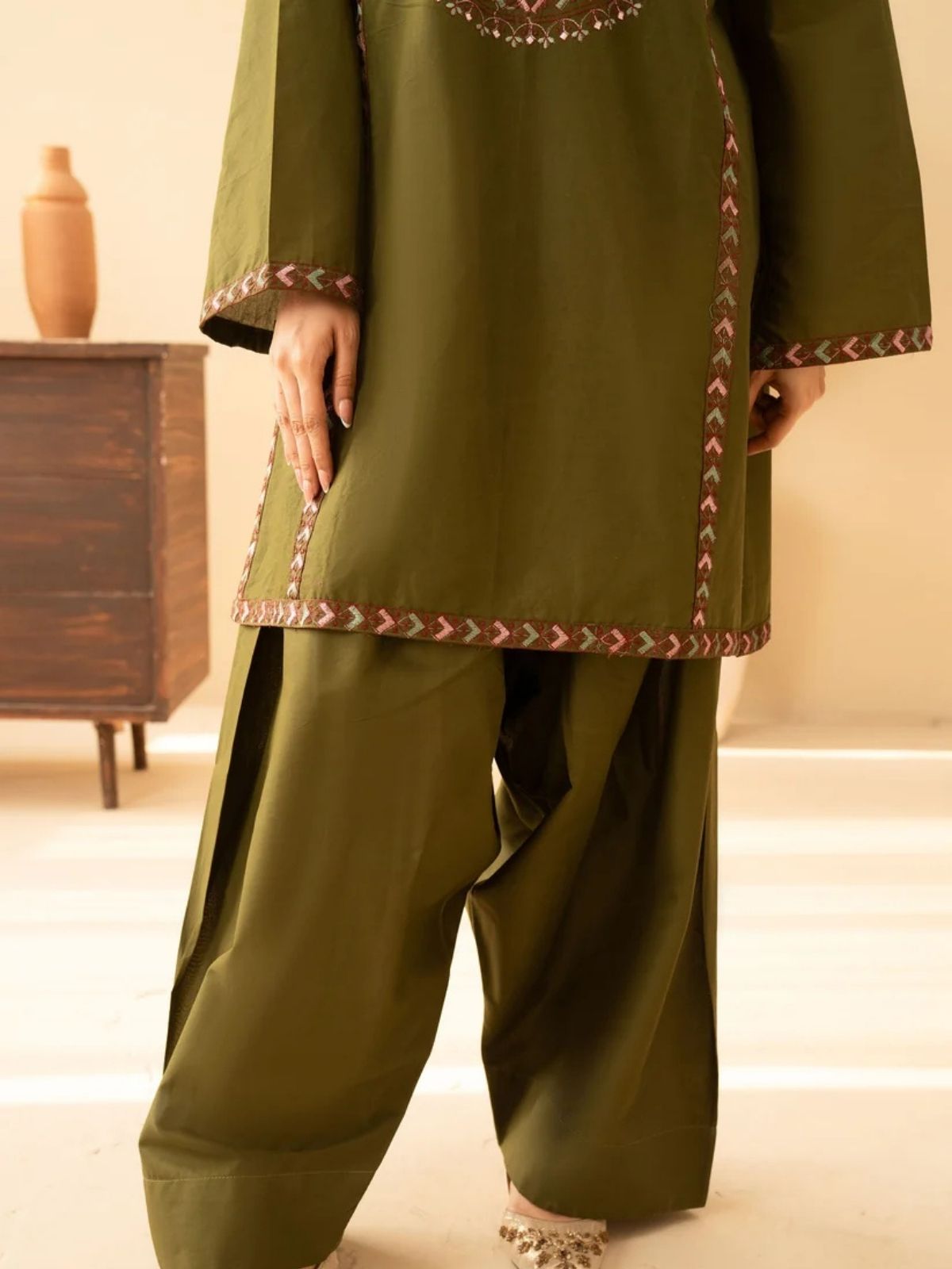 Dhanak 3pc unstitched embroiered collection suit