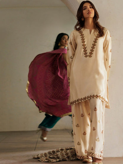 Dhanak 3pc unstitched embriodered winter collection suit
