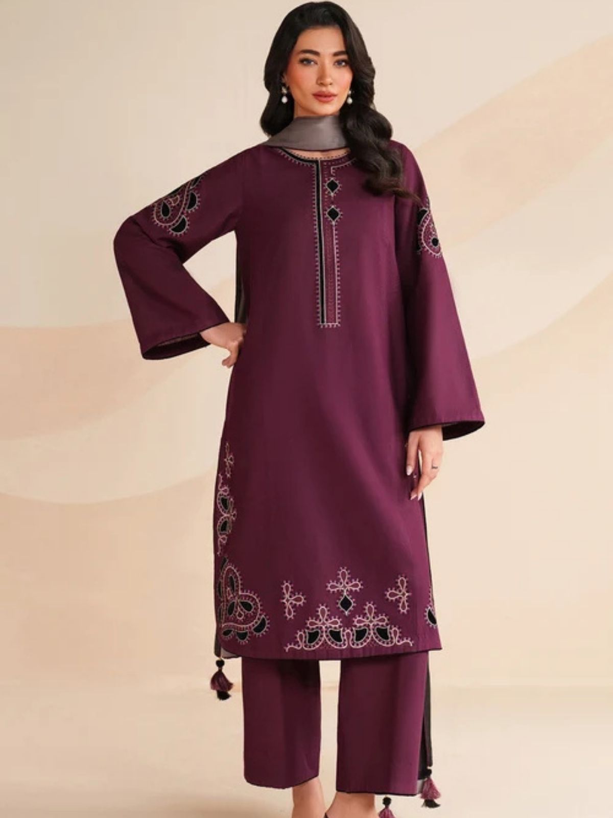Dhanak 3pc unstitched winter collection embroidered suit
