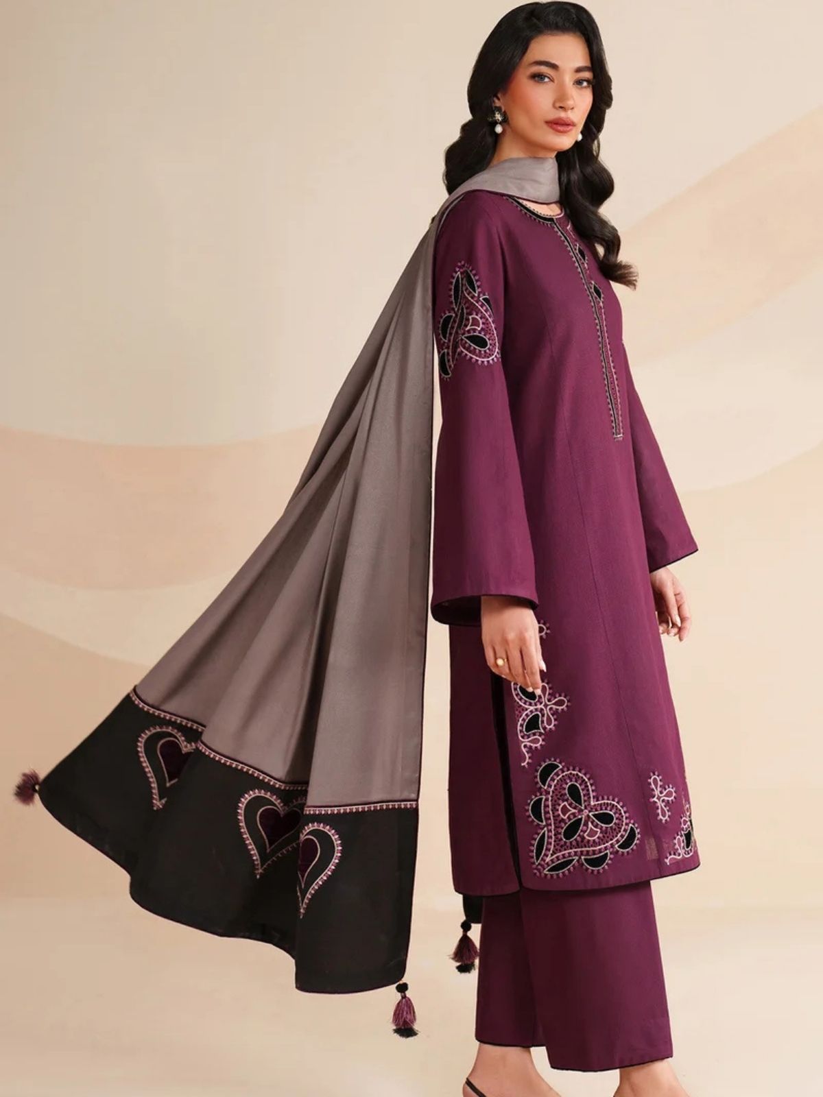 Dhanak 3pc unstitched winter collection embroidered suit