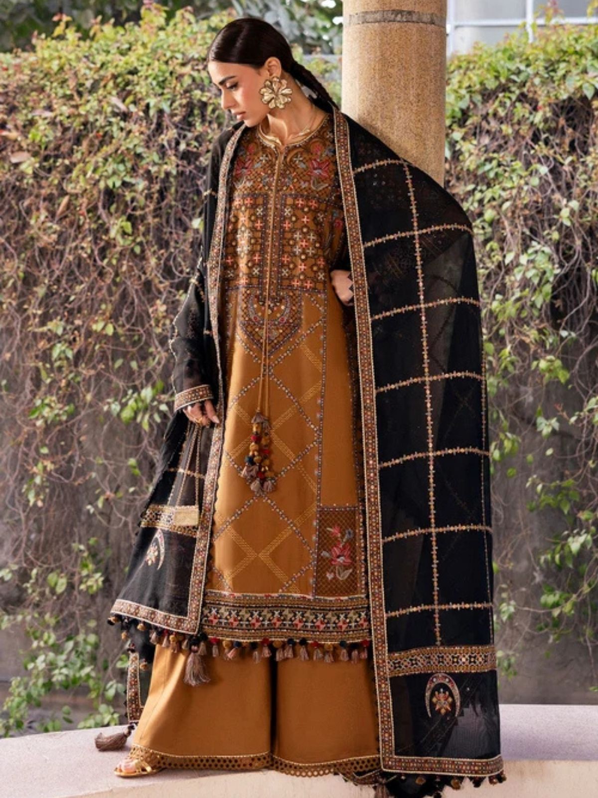 Dhanak 3pc usntitched winter collection embroidered suit