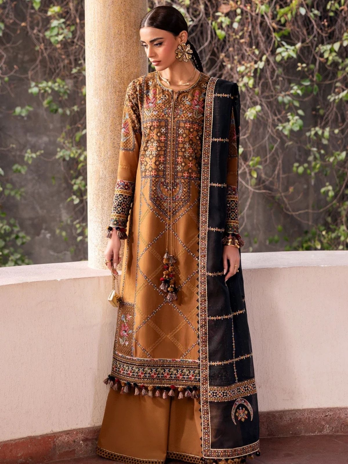 Dhanak 3pc usntitched winter collection embroidered suit